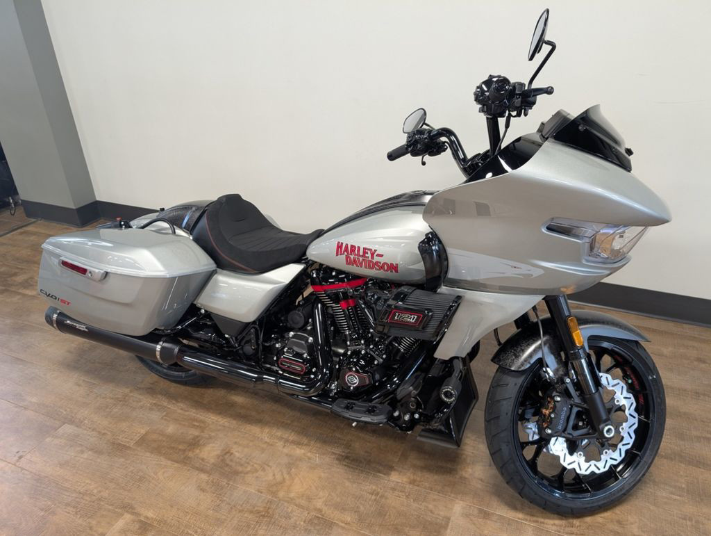 CVO® Road Glide® ST
