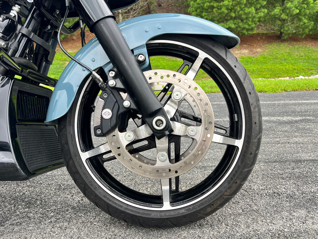 Road Glide®
