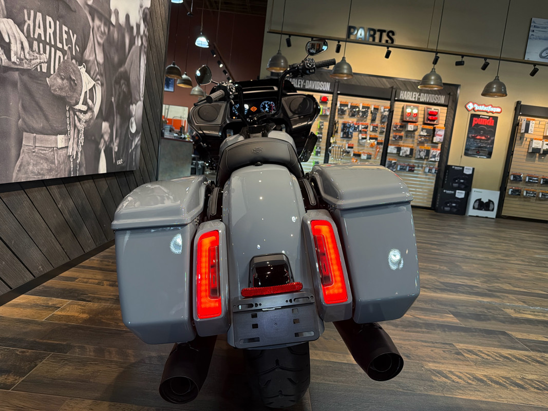 Road Glide®