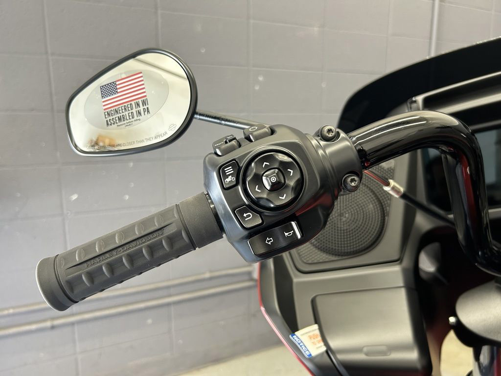 Road Glide®