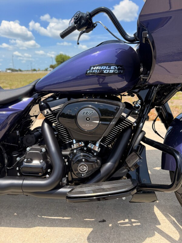 Road Glide®