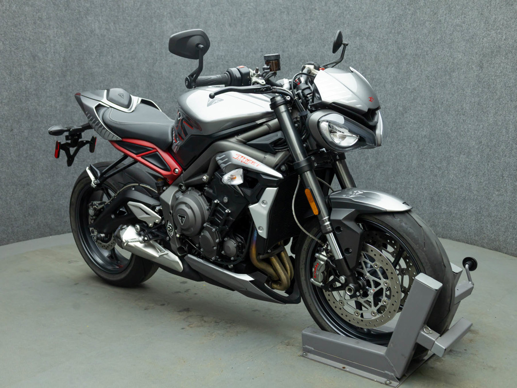 Street Triple RS