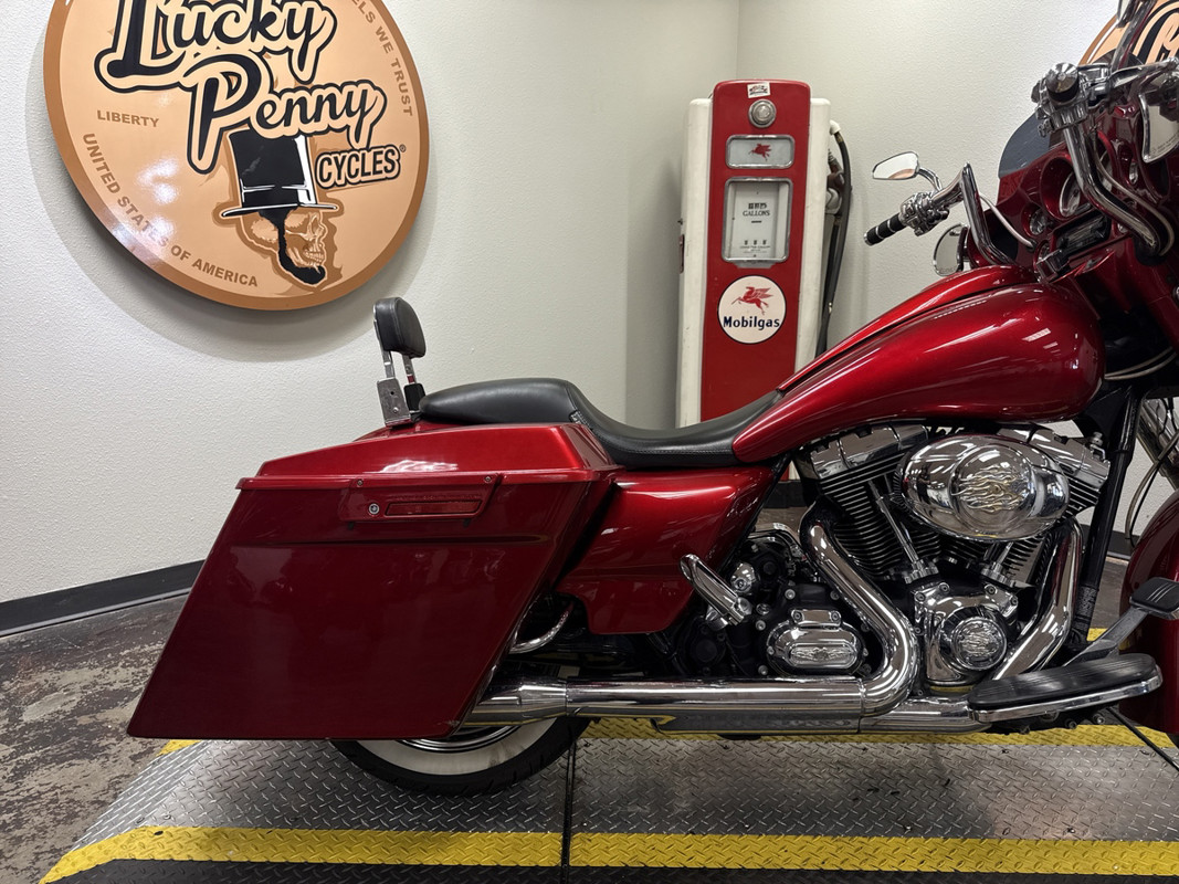 Street Glide®