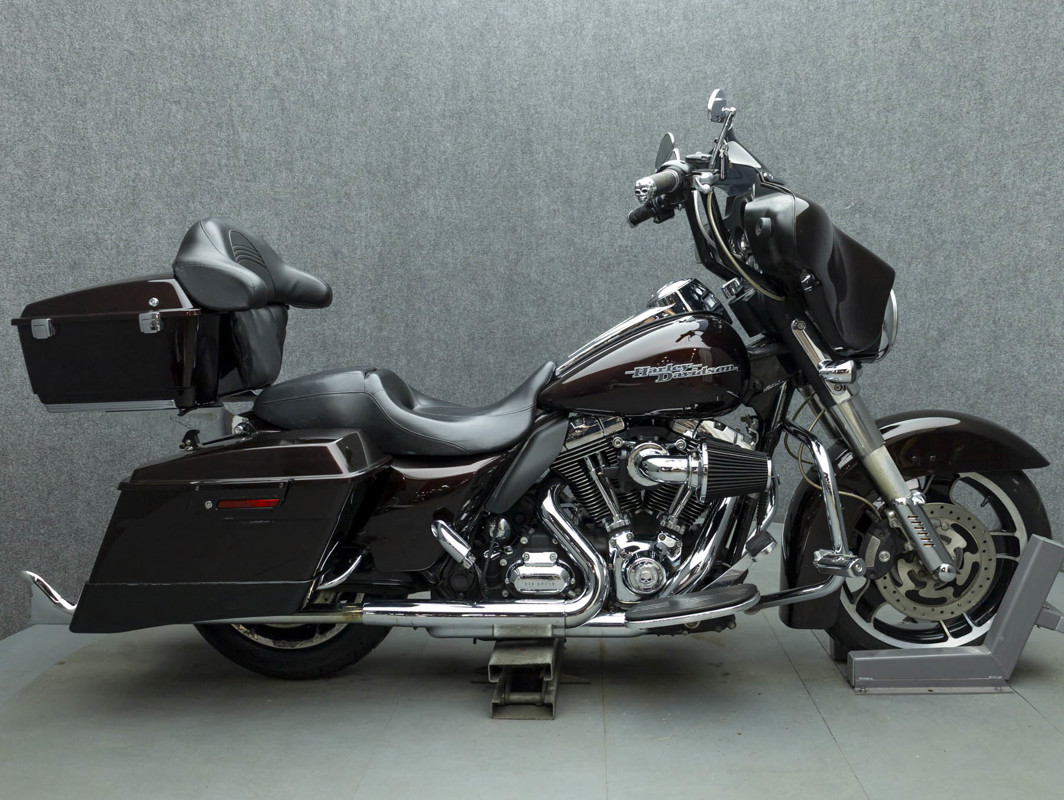 Street Glide®