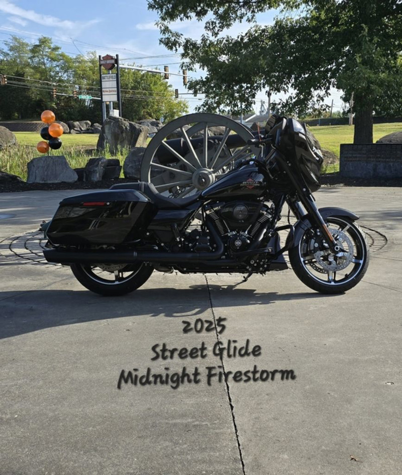 Street Glide®