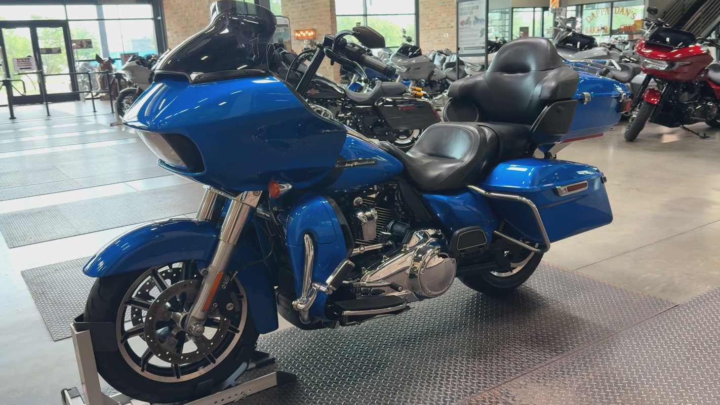 Road Glide® Ultra
