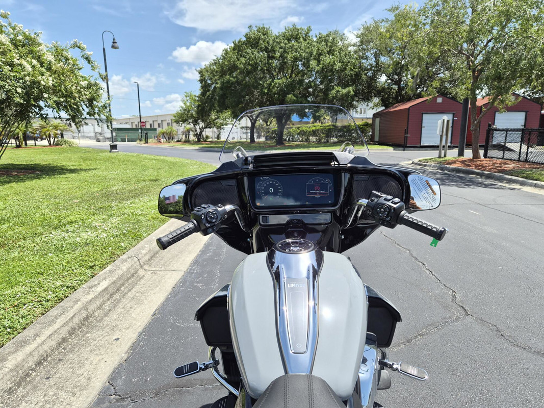 Street Glide® 3 Limited