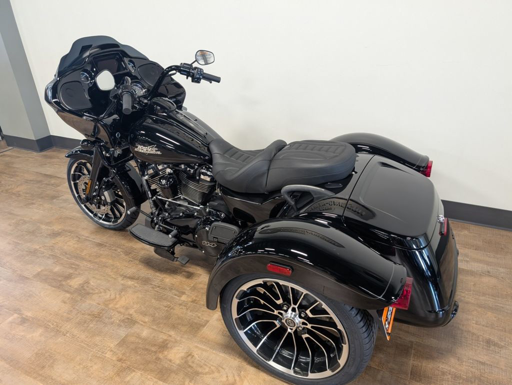 Road Glide® 3