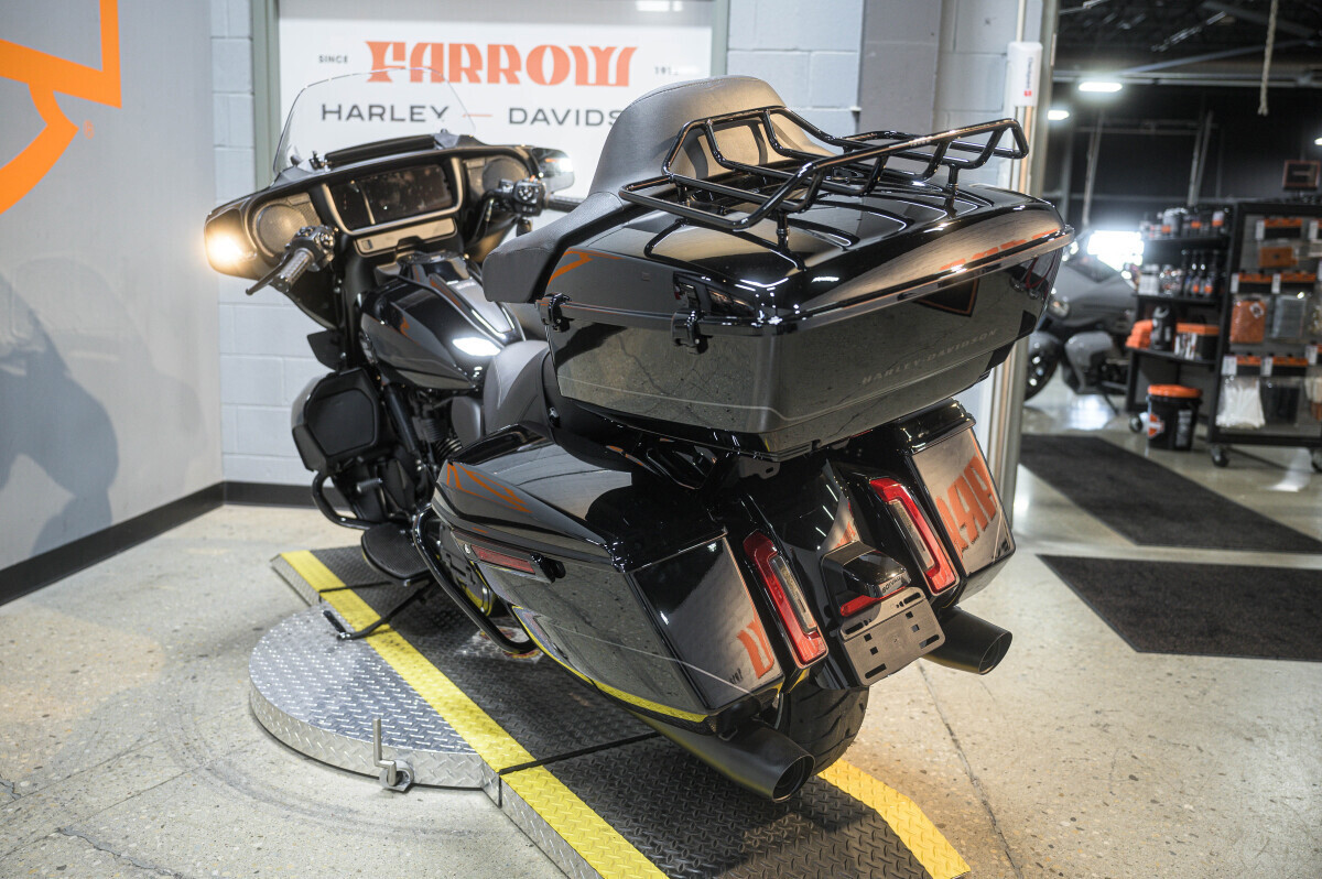 Street Glide® Ultra