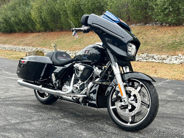 Street Glide®