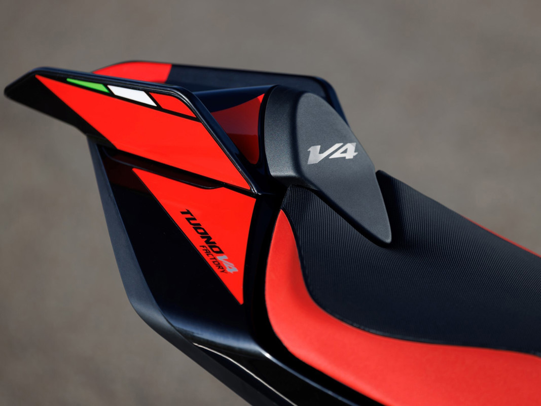 Tuono V4 1100 Factory