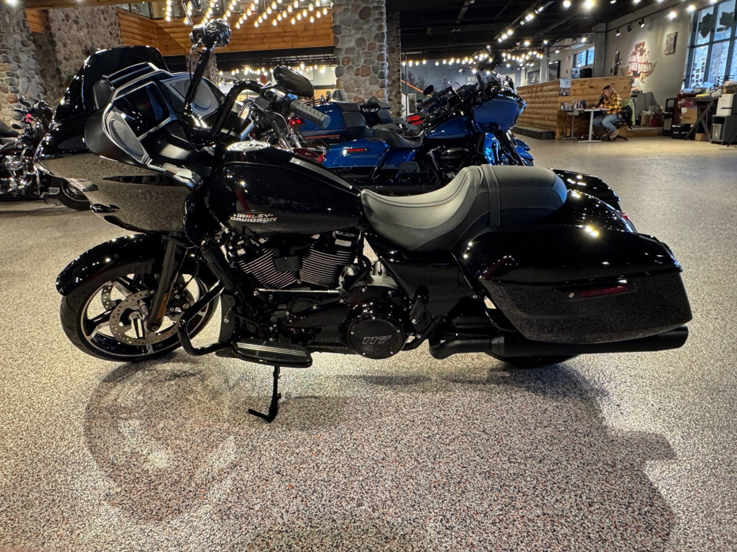 Road Glide®