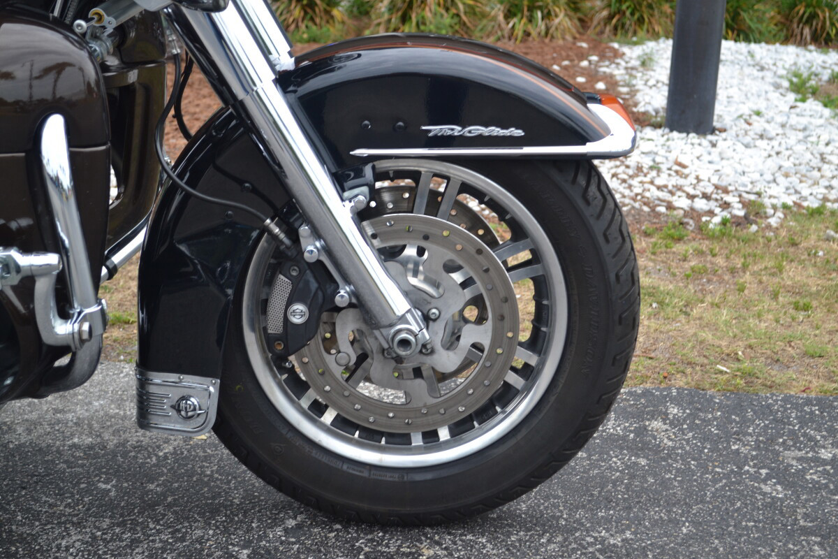 Tri Glide® Ultra Classic® 110th Anniversary