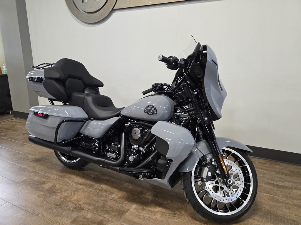 Street Glide® Limited