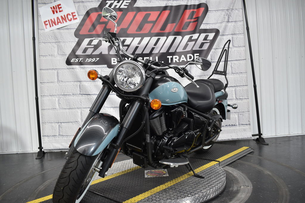 Vulcan 900 Classic