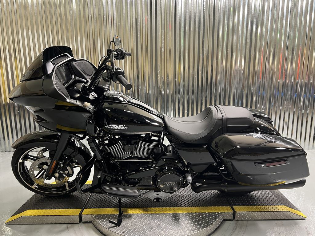 Road Glide®