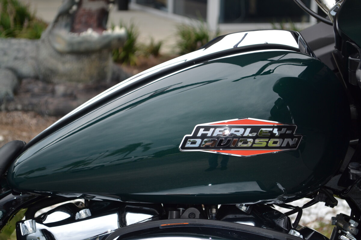 Road Glide®