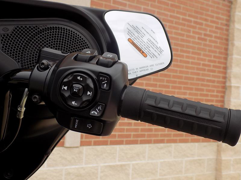 Street Glide®