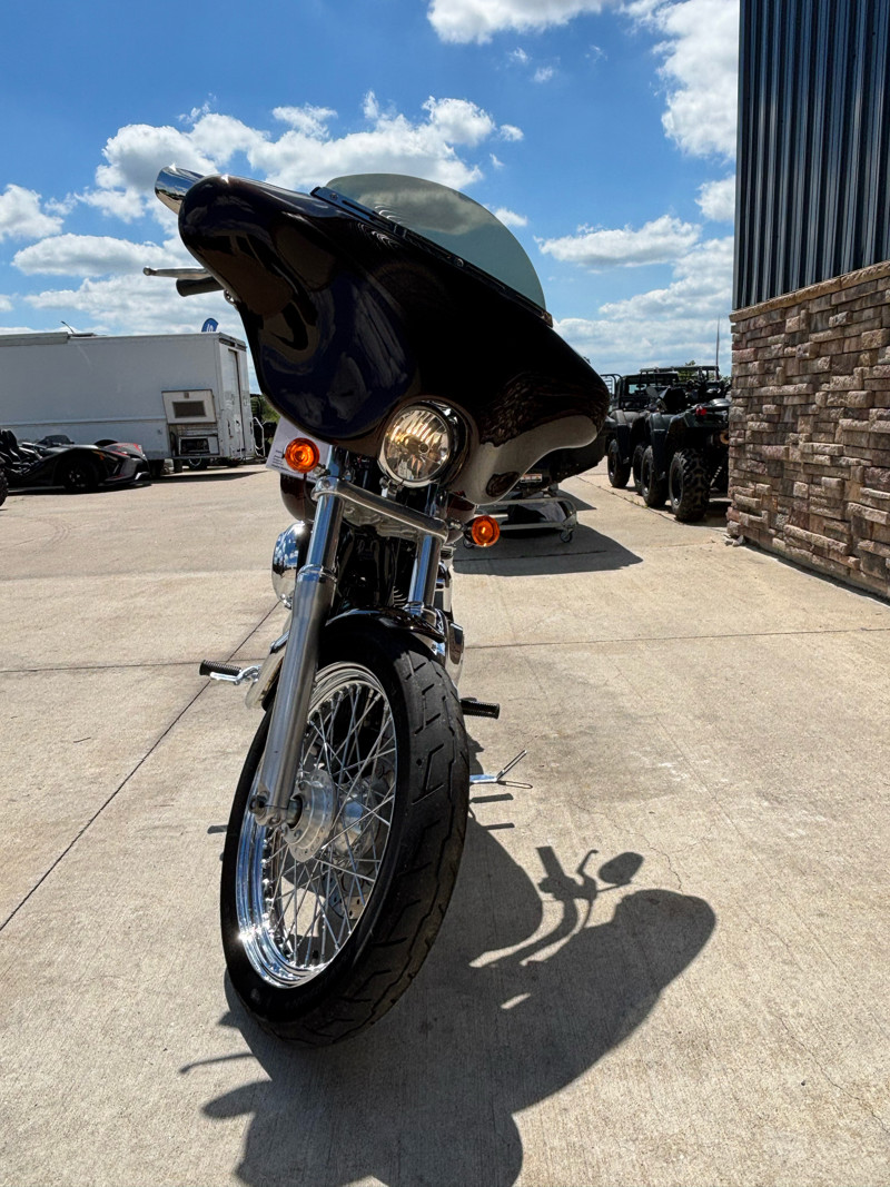 Dyna® Super Glide® Custom