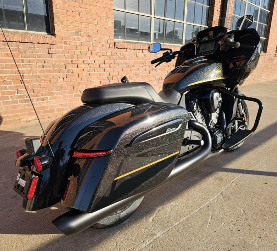 Challenger Dark Horse 112