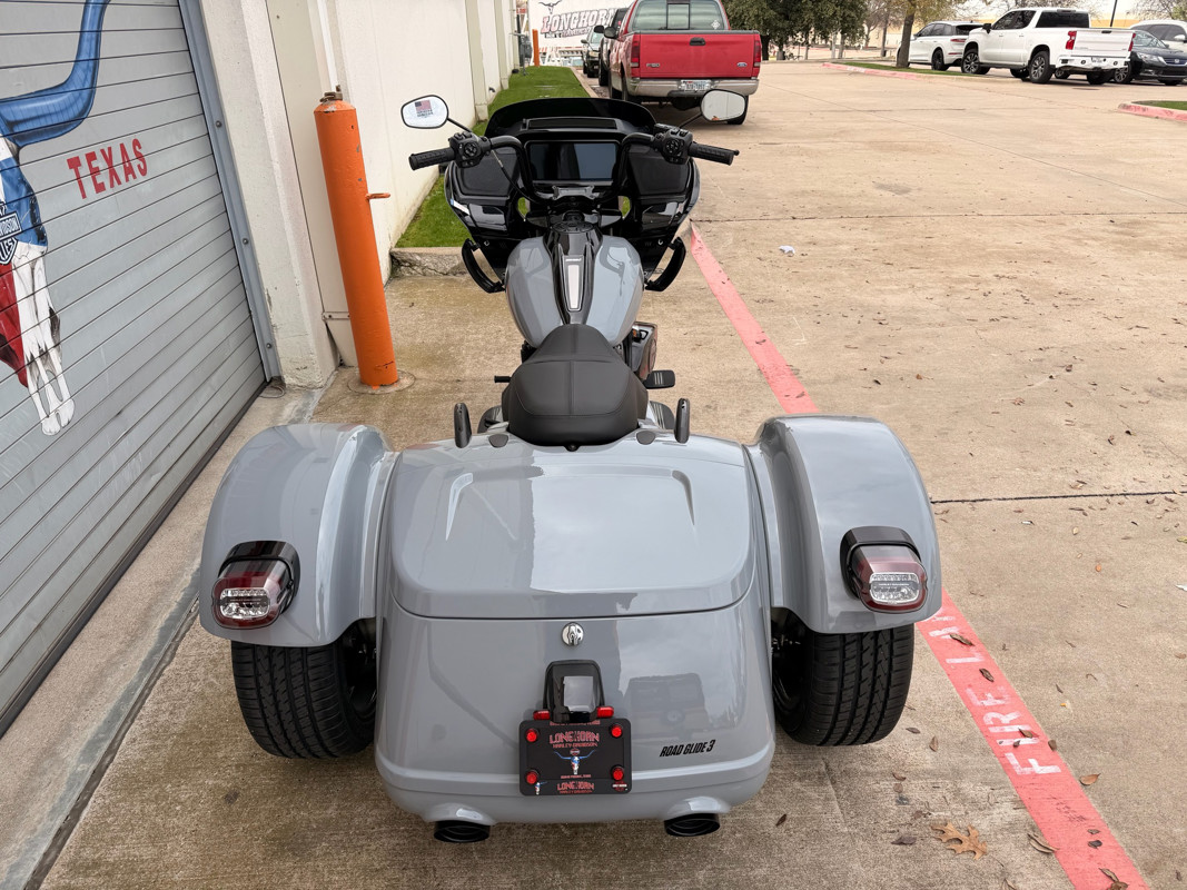 Road Glide® 3