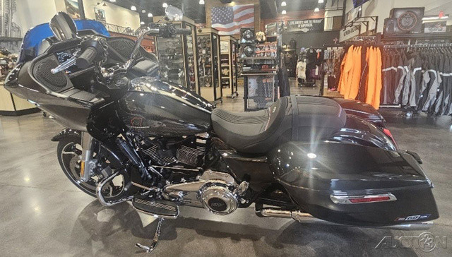 Road Glide®