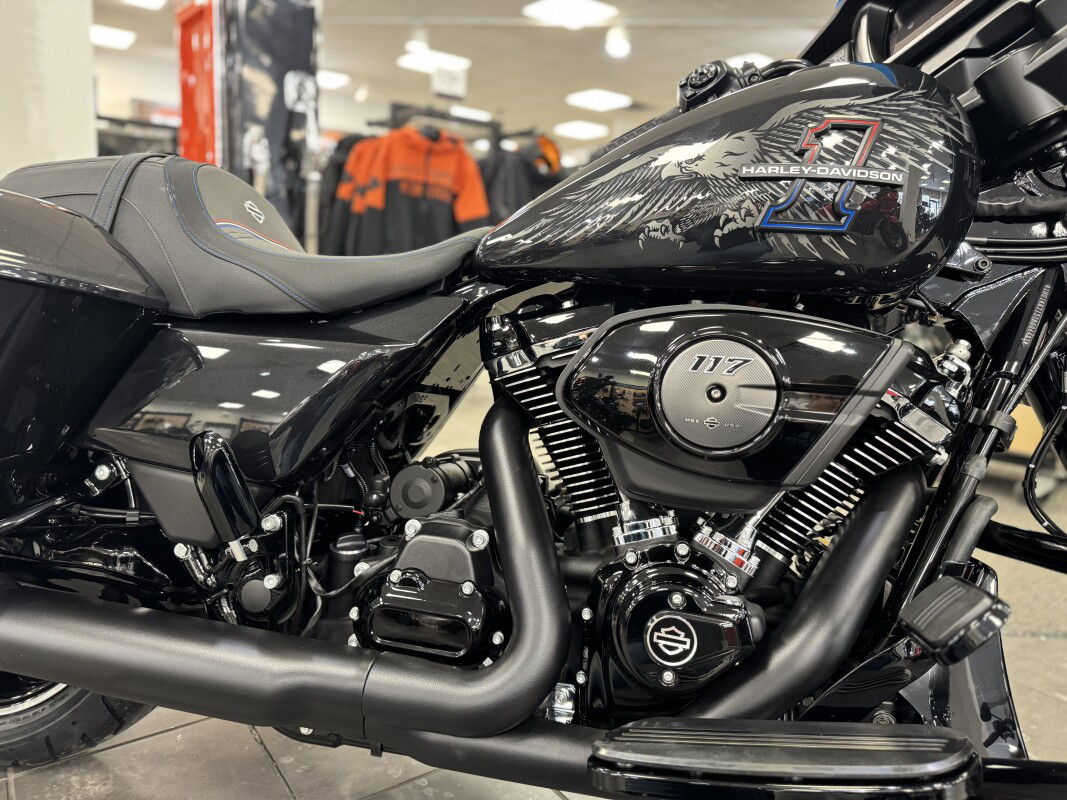 Street Glide®
