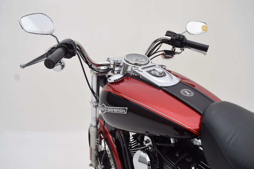 Dyna® Super Glide® Custom