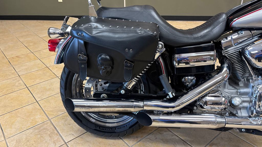 Dyna® Super Glide® Custom