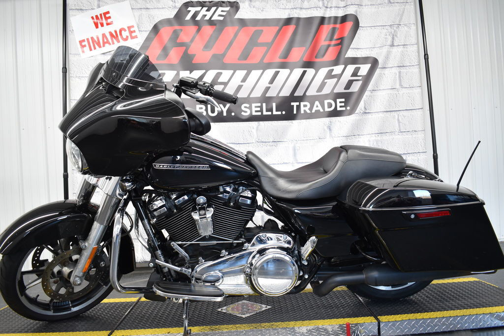 Street Glide®