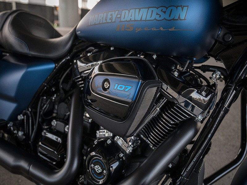 CVO® Street Glide®