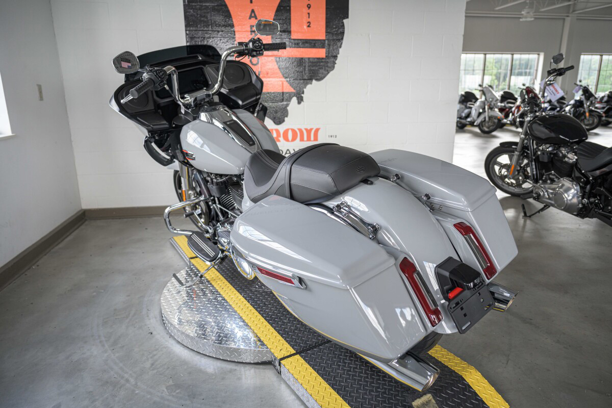 Road Glide®