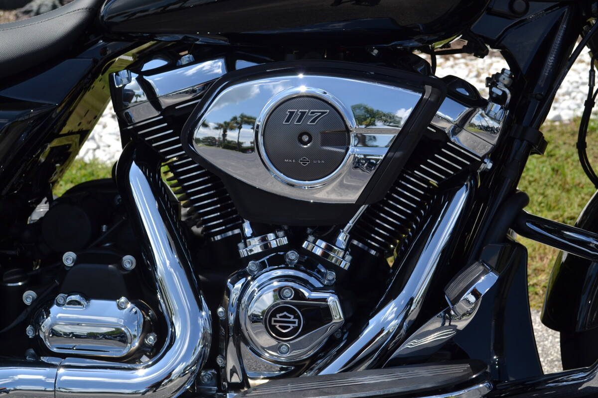 Street Glide®