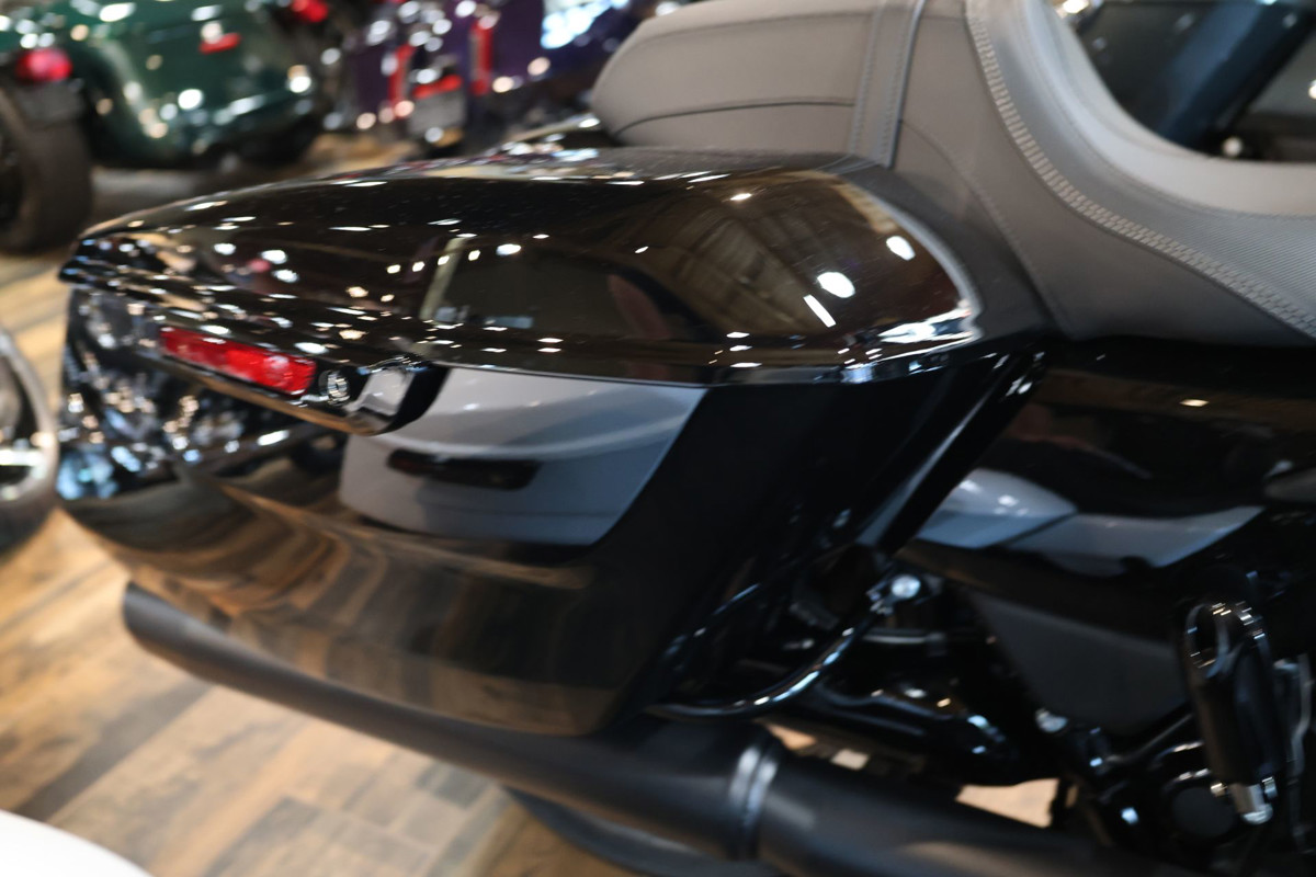 Road Glide®