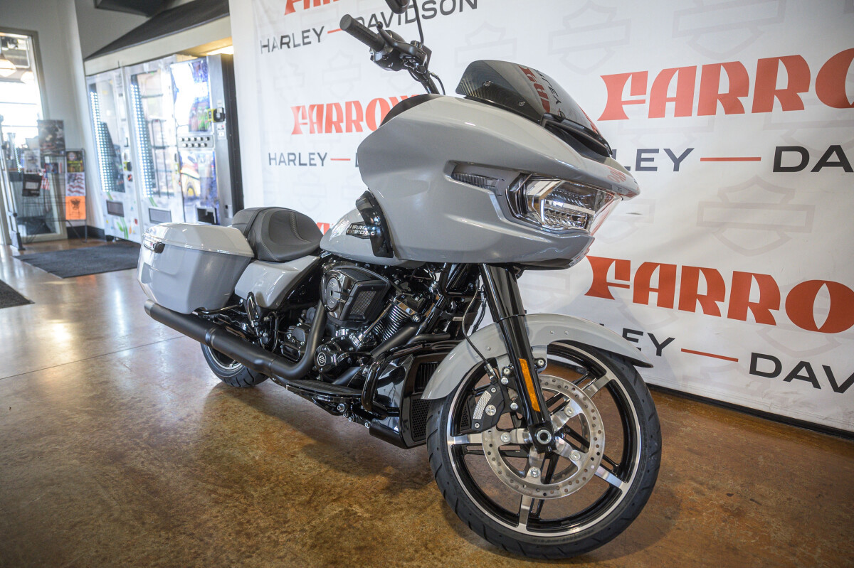Road Glide®