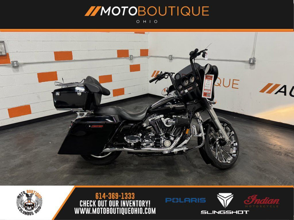 Street Glide®