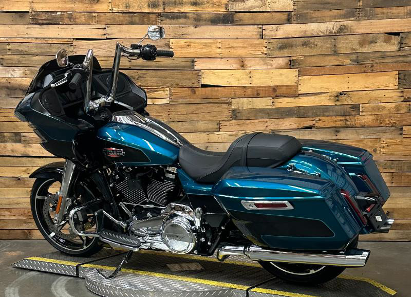 Road Glide®