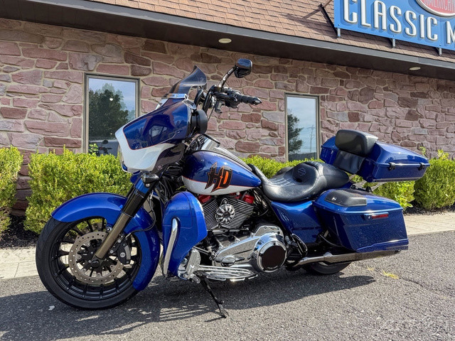 Street Glide® Special