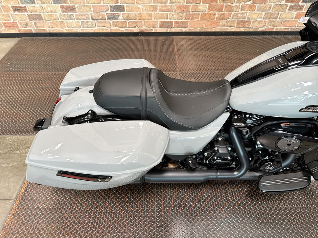 Road Glide®