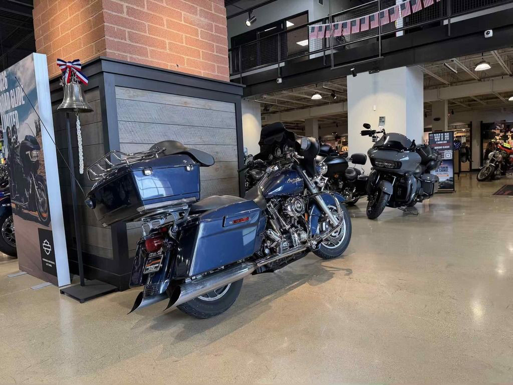 Street Glide®