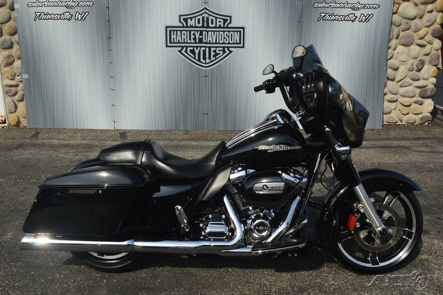 Street Glide®