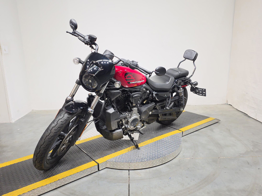Nightster