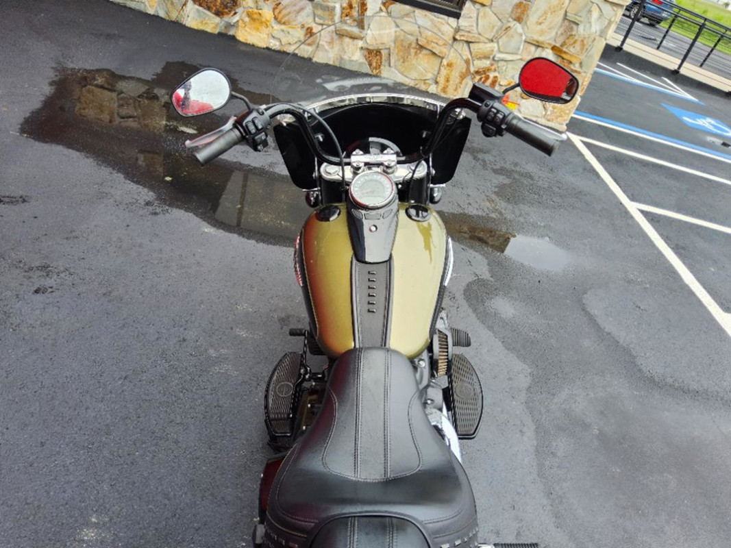 Softail® Heritage Classic 114