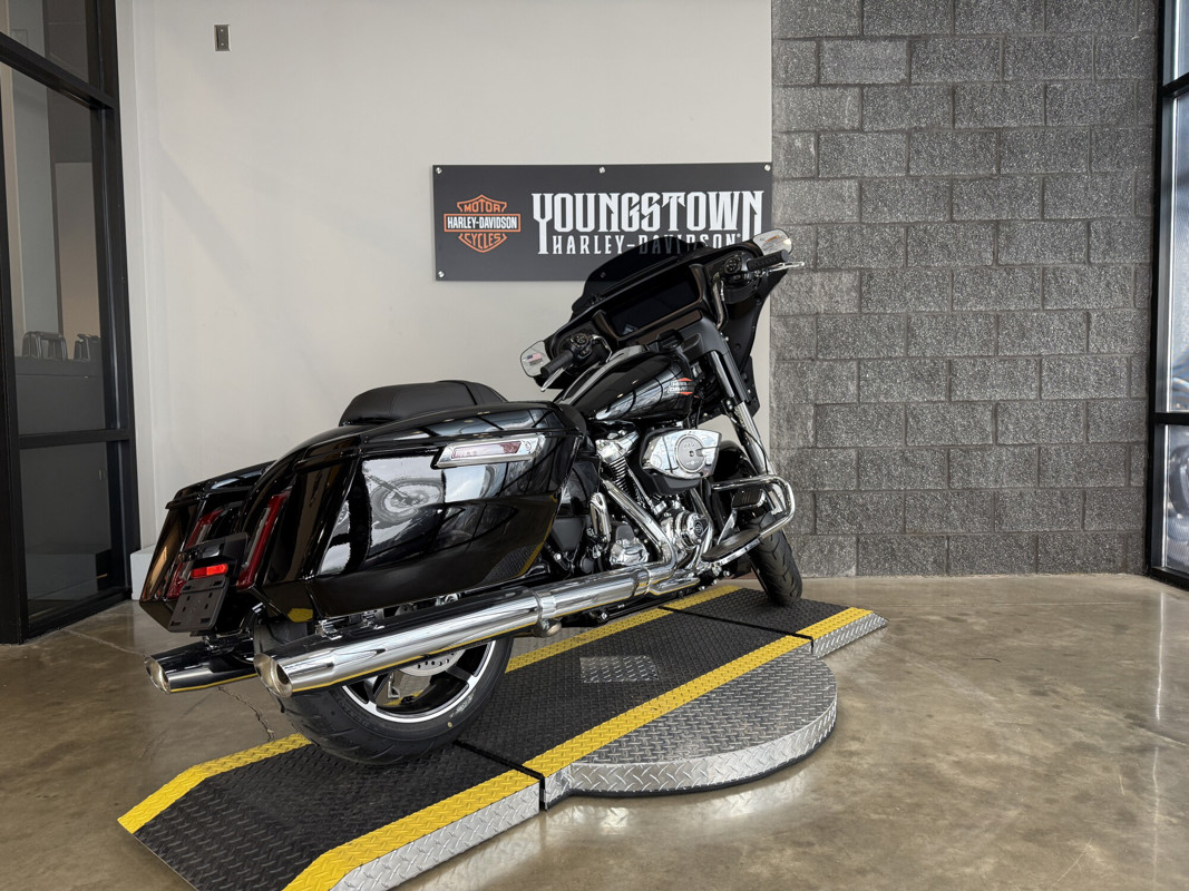 Street Glide®