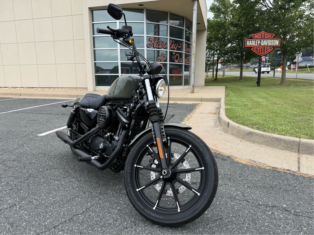 Iron 883®