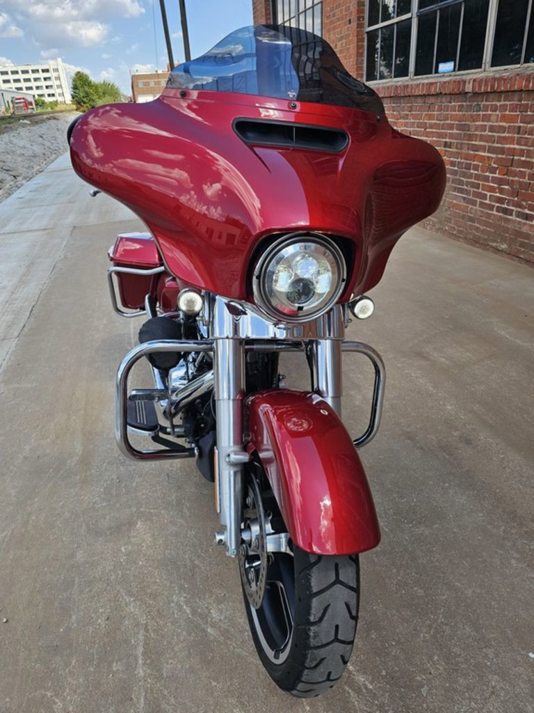 Street Glide®