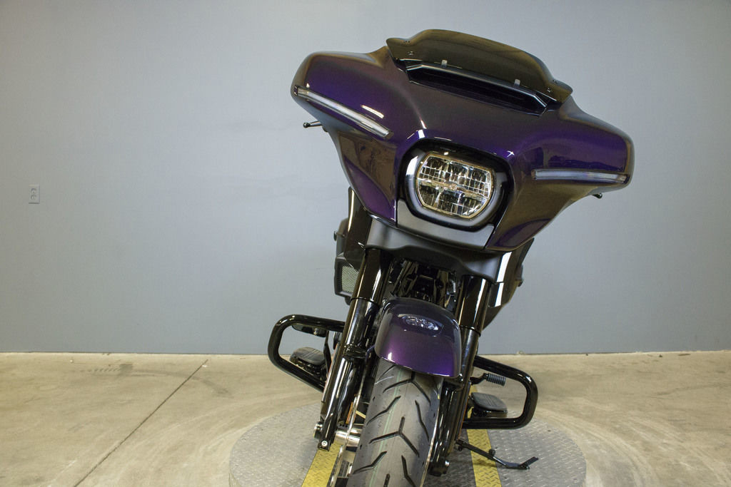 Street Glide®