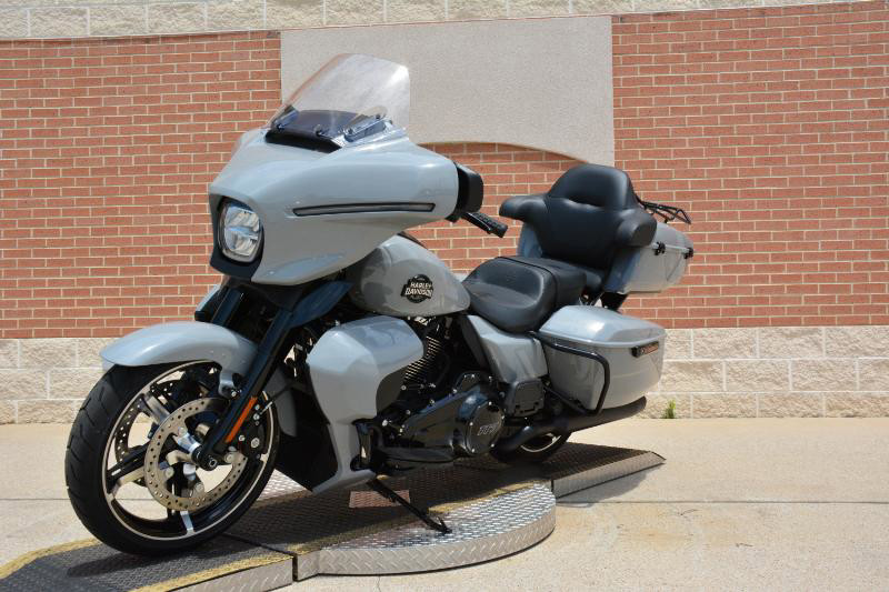 Street Glide® Ultra