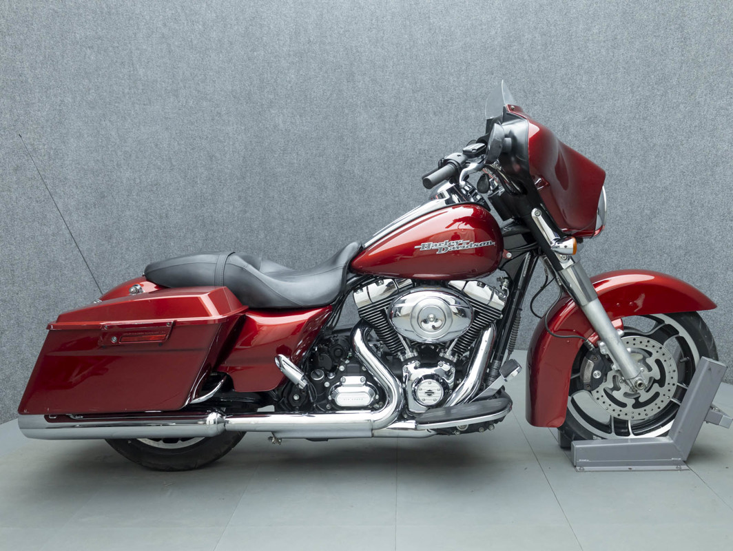 Street Glide®