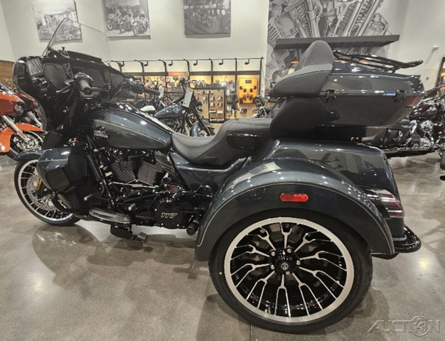 Street Glide® 3 Limited